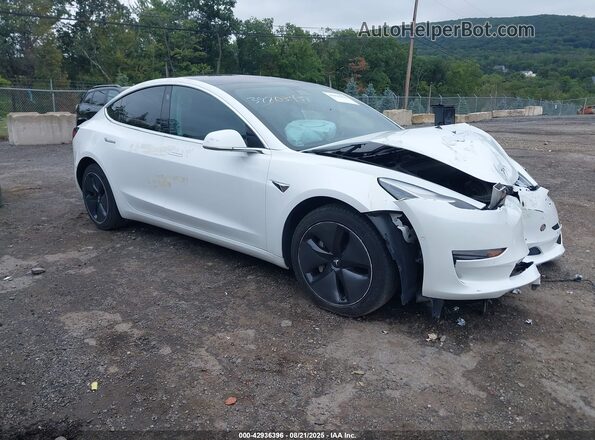 5YJ3E1EB7JF115583 2018 TESLA MODEL 3 Белый Передняя правая четверть