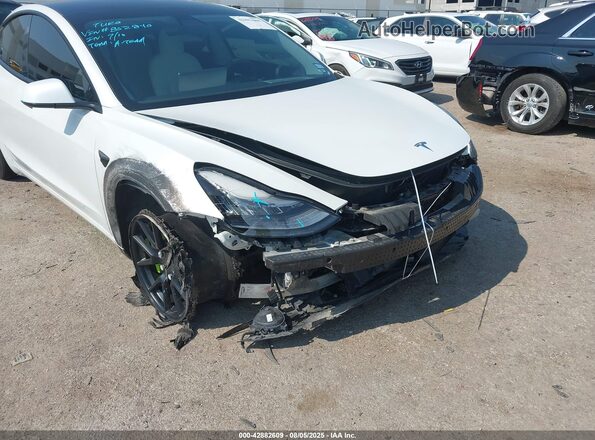 5YJ3E1EB9MF852840 2021 TESLA MODEL 3 Белый Вид спереди