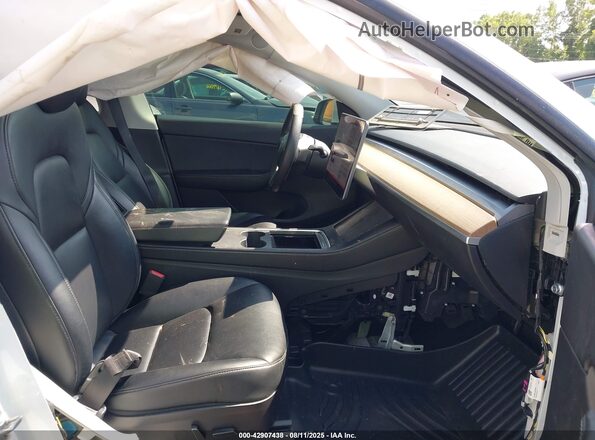 5YJYGAEE6MF192136 2021 TESLA MODEL Y White წინა სალონის ხედი