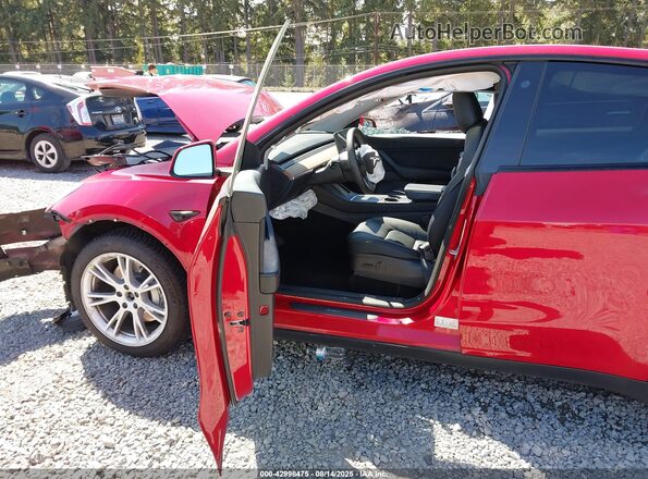 5YJYGDEE1MF196290 2021 TESLA MODEL Y Red Вид салону спереду