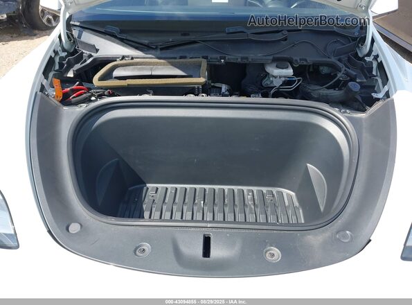 5YJYGDEE2LF038779 2020 TESLA MODEL Y White Widok z tyłu