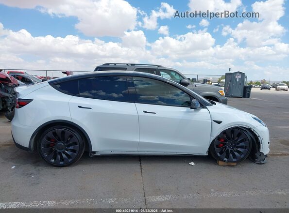 5YJYGDEF5MF124498 2021 TESLA MODEL Y White Панорамний вид салону 360°