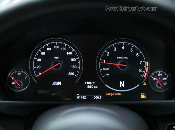 WBS4Y9C57JAA92XXX 2018 BMW M4 Black Widok deski rozdzielczej