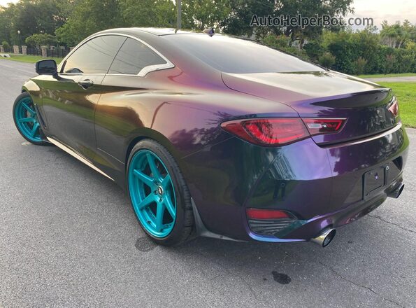 JN1EV7EL8JM392824 2018 INFINITI Q60 Crimson Передняя правая четверть