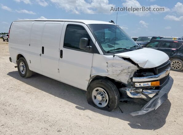 1GCWGAF74R1271408 2024 CHEVROLET EXPRESS White Vista frontal
