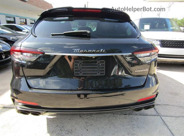 ZN661ZUT5NX3906XX 2022 MASERATI LEVANTE Black Tył prawy