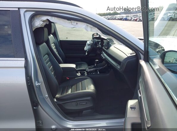 7FARS6H86SE067256 2025 HONDA CR-V HYBRID Silver Front interior view