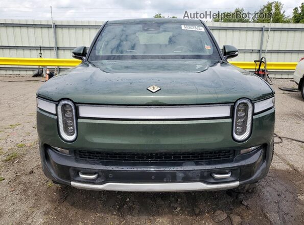 7FCTGAAL2NN000495 2022 RIVIAN R1T Зеленый Вид спереди