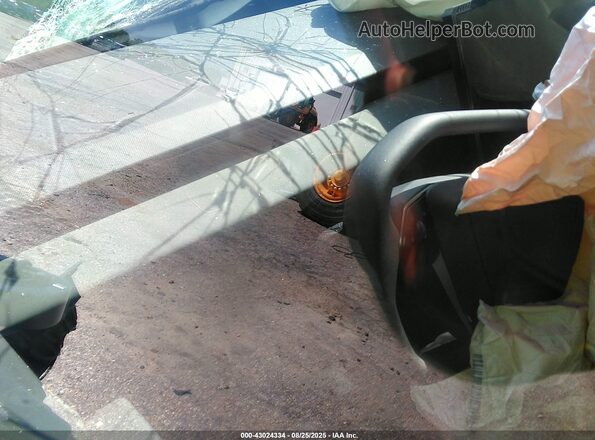 7G2CEHED2SA076813 2025 TESLA CYBERTRUCK Silver 