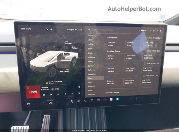 7G2CEHED5SA062985 2025 TESLA CYBERTRUCK Серебряный 