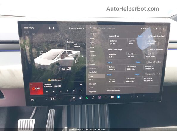 7G2CEHED5SA062985 2025 TESLA CYBERTRUCK Серебряный 