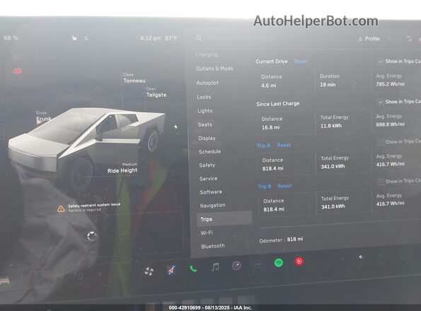 7G2CEHEE3SA061973 2025 TESLA CYBERTRUCK Silver 
