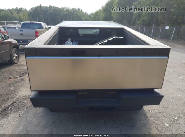 7G2CEHEE3SA061973 2025 TESLA CYBERTRUCK Silver 