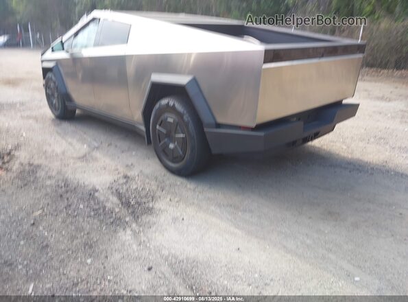 7G2CEHEE3SA061973 2025 TESLA CYBERTRUCK Silver Tył lewy