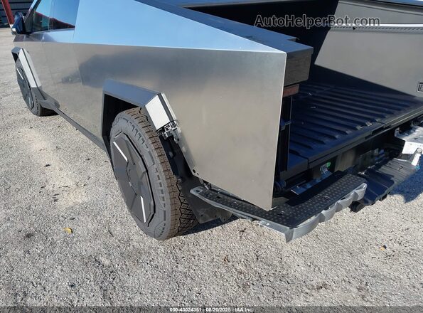 7G2CEHEE5SA059951 2025 TESLA CYBERTRUCK Серебряный 