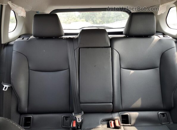 7MUDAABG3PV050063 2023 TOYOTA LL Green უკანა სავარძლების ხედი