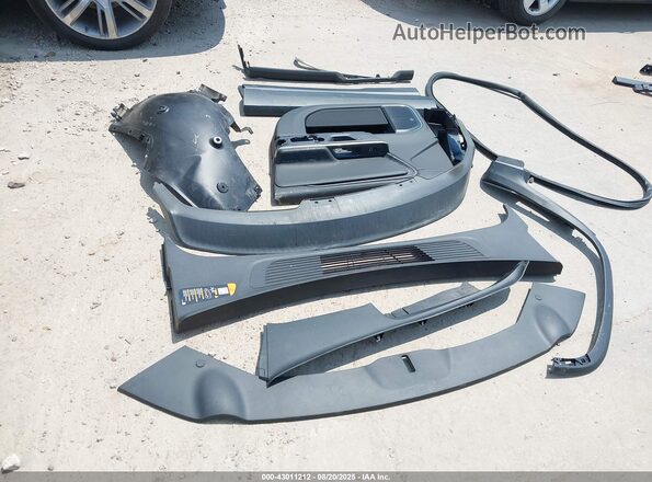 7PDSGBBA7SN074729 2025 RIVIAN R1S Черный 