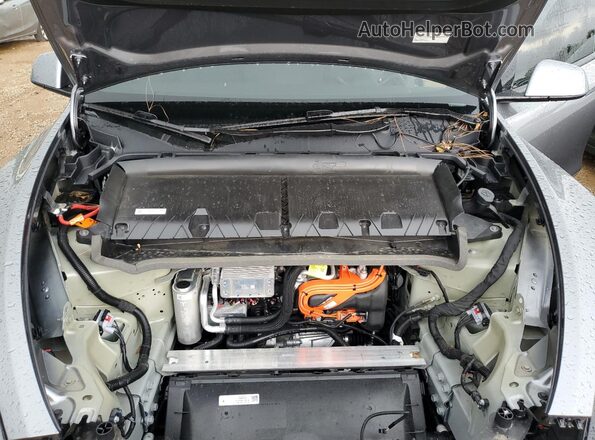 7SAYGAEEXSF303786 2025 TESLA MODEL Silver ძრავის განყოფილების ხედი