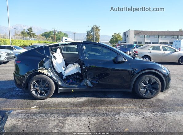 7SAYGDED3SF231189 2025 TESLA MODEL Y Black Սալոնի 360 աստիճան տեսք