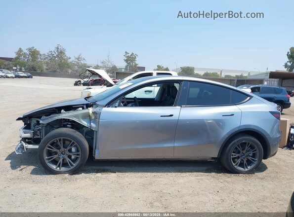 7SAYGDEE6RA300764 2024 TESLA MODEL Y Gray 