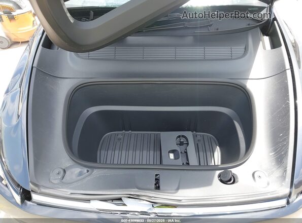 7SAYGDEE9TA399944 2026 TESLA MODEL Y Серый Вид сзади