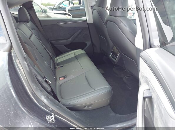 7SAYGDEE9TA399944 2026 TESLA MODEL Y Серый Вид наклейки с VIN-кодом