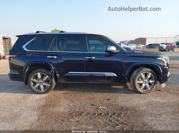 7SVAAABA1PX012324 2023 TOYOTA SEQUOIA Black Widok wnętrza z tyłu