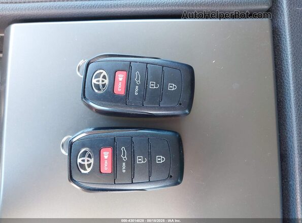 7SVAAABA5RX047077 2024 TOYOTA SEQUOIA White Widok deski rozdzielczej