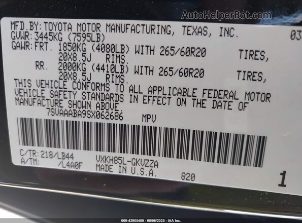 7SVAAABA9SX062686 2025 TOYOTA SEQUOIA Black Widok komory silnika