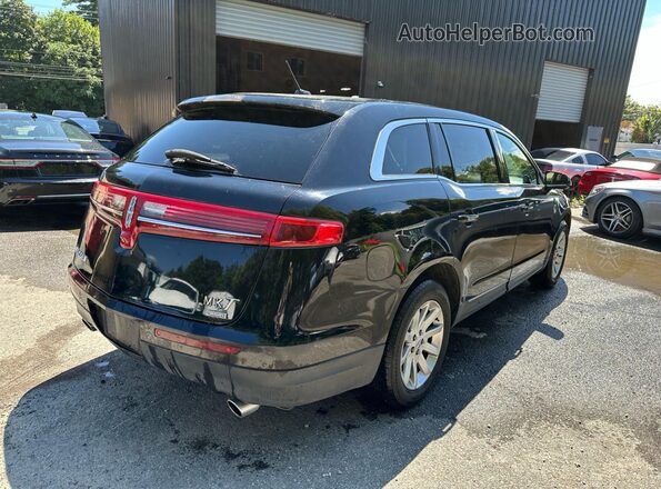 2LMHJ5NK3HBL01668 2017 LINCOLN MKT Black Front right