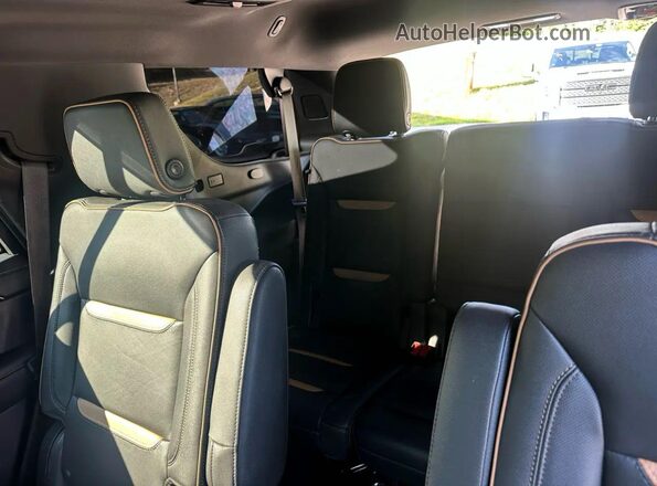 1GKS2CKD9MR420XXX 2021 GMC YUKON White Widok komory silnika