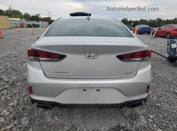 5NPE34AF3JH602600 2018 HYUNDAI SONATA Silver Вид салону спереду