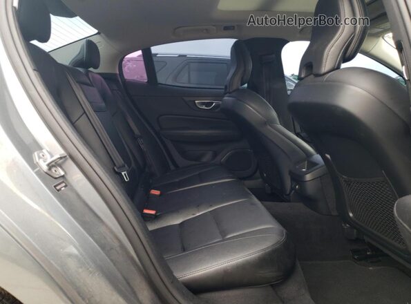 7JRA22TK1LG033240 2020 VOLVO S60 Серебряный Вид задней части салона