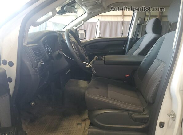 1N6AA1EC6RN103852 2024 NISSAN TITAN Белый Вид панели приборов