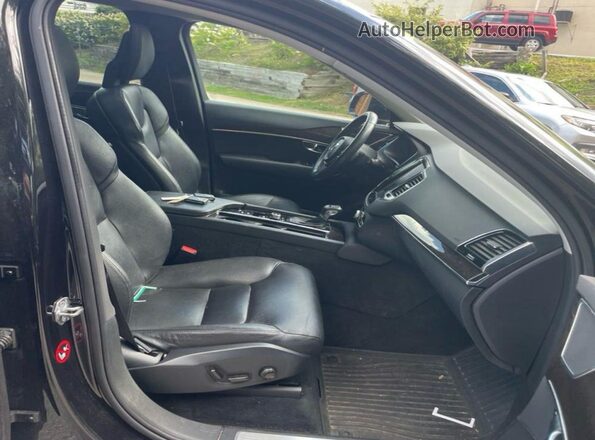 YV4A22PK3G1092689 2016 VOLVO XC90 Black Rear view