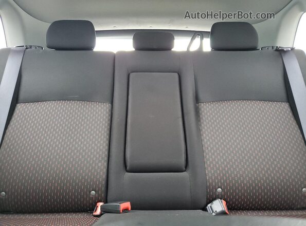 JA4AP3AU6JU007638 2018 MITSUBISHI OUTLANDER Black Widok tylnych siedzeń