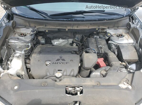JA4AP3AWXJU000340 2018 MITSUBISHI OUTLANDER Silver Engine compartment view