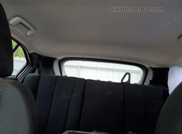JA4ATVAA2PZ042931 2023 MITSUBISHI ECLIPSE Silver Widok tylnych siedzeń