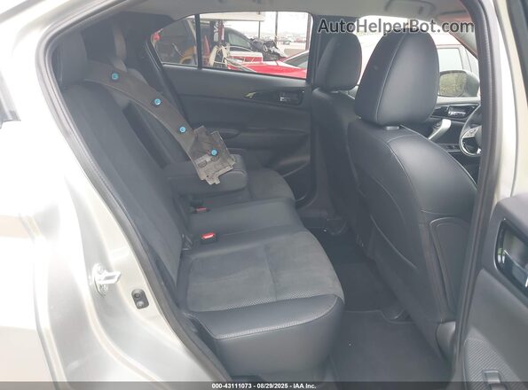JA4ATWAA0SZ034261 2025 MITSUBISHI ECLIPSE CROSS Silver Vista de la etiqueta del VIN