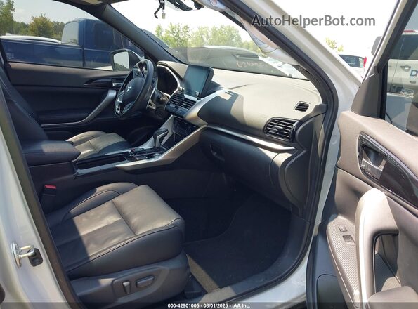 JA4ATWAA5PZ052942 2023 MITSUBISHI ECLIPSE CROSS White Front interior view