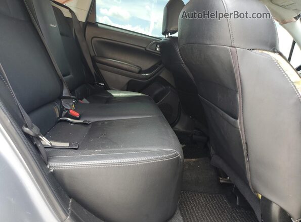 JF2SJAJC1JH577435 2018 SUBARU FORESTER 2.5 Silver Vista de los asientos traseros