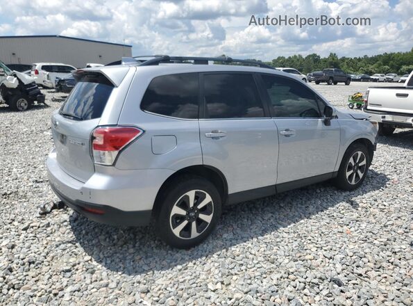 JF2SJAJC1JH577435 2018 SUBARU FORESTER 2.5 Silver Trasero derecho
