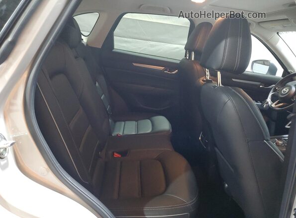 JM3KFBCLXS0567349 2025 MAZDA CX-5 Серебряный Вид задней части салона