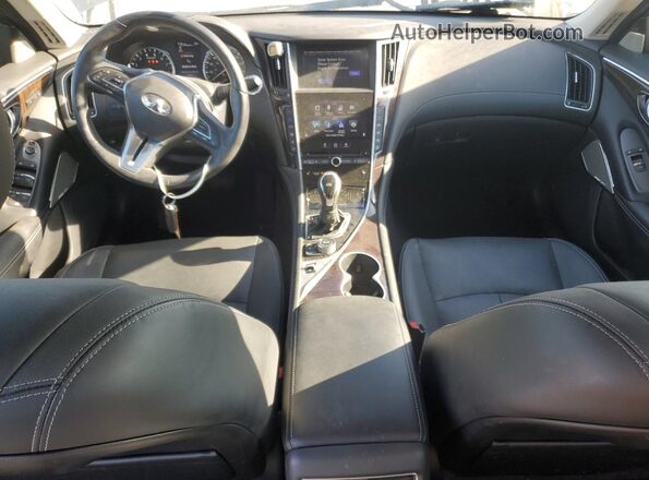 JN1EV7AP9JM366287 2018 INFINITI Q50 Gray Vista del salpicadero