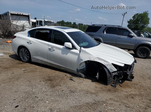 JN1EV7AR4JM443097 2018 INFINITI Q50 Белый Передняя правая четверть