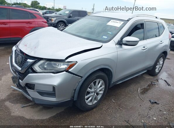 JN8AT2MT0JW454585 2018 NISSAN ROGUE Silver Առջևի ձախ երեք քառորդ տեսարան