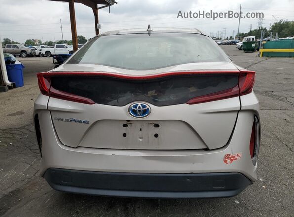 JTDKARFP0J3091978 2018 TOYOTA PRIUS Silver Вид ззаду