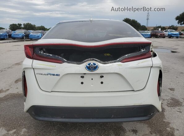 JTDKARFP3J3076830 2018 TOYOTA PRIUS White Вид ззаду