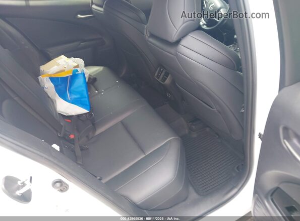 JTHY3JBH9K2009143 2019 LEXUS UX 200 White VIN կոդի պիտակի տեսք