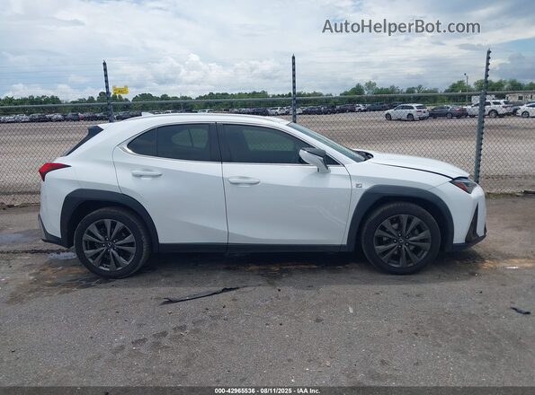 JTHY3JBH9K2009143 2019 LEXUS UX 200 White Սալոնի հետևի տեսք
